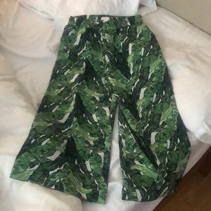 Palm print gaucho pants